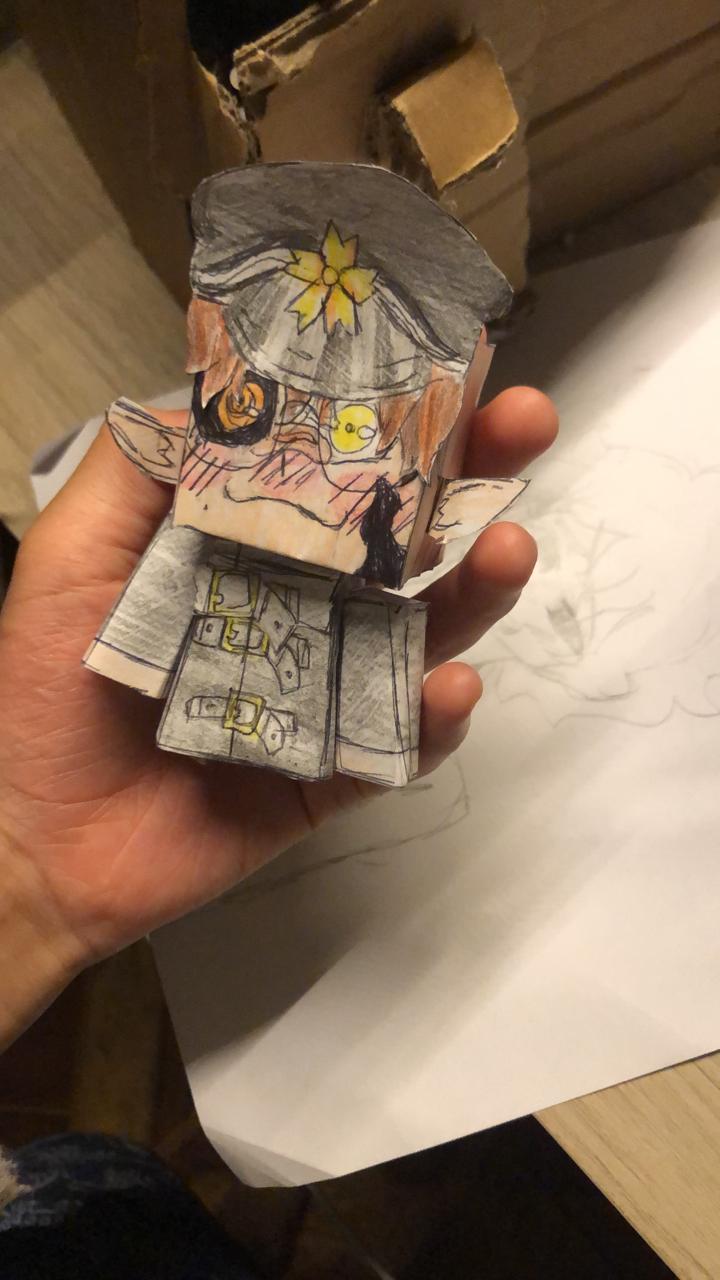 bonequinho de papel do meu personagem