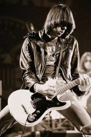 Replica da guitarra do Johnny Ramone